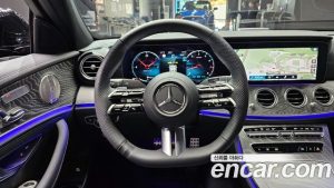 Mercedes-Benz E-Class E350 4MATIC AMG Line 2023 года из Южной Кореи
