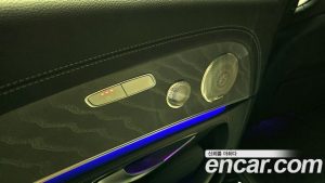 Mercedes-Benz E-Class E350 4MATIC AMG Line 2023 года из Южной Кореи