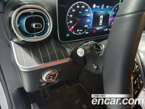 Mercedes-Benz C-Class C300 4MATIC Avantgarde 2023 года из Южной Кореи