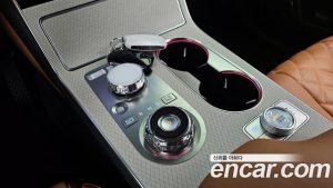 Genesis GV80 2.5T Бензин AWD 2024 года из Южной Кореи