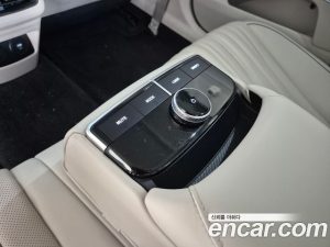 Kia K8 2.5 Бензин 2WD 2025 года из Южной Кореи