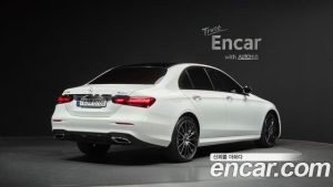 Mercedes-Benz E-Class E350 4MATIC AMG Line 2023 года из Южной Кореи