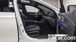 Mercedes-Benz E-Class E350 4MATIC AMG Line 2023 года из Южной Кореи