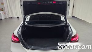 Mercedes-Benz E-Class E350 4MATIC AMG Line 2023 года из Южной Кореи