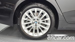 BMW 5-Series 520i Luxury 2023 года из Южной Кореи