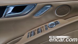 Genesis G80 Бензин 3.5 Turbo AWD 2025 года из Южной Кореи