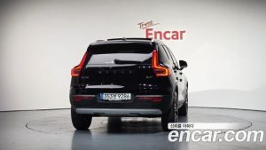 Volvo XC40 B4 Inscription 2022 года из Южной Кореи