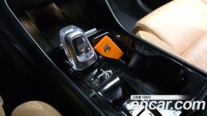 Volvo XC40 B4 Inscription 2022 года из Южной Кореи