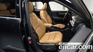 Volvo XC40 B4 Inscription 2022 года из Южной Кореи
