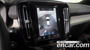 Volvo XC40 B4 Inscription 2022 года из Южной Кореи