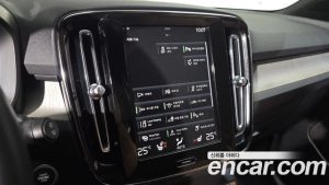 Volvo XC40 B4 Inscription 2022 года из Южной Кореи