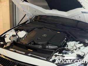 Mercedes-Benz E-Class E200 Avantgarde 2025 года из Южной Кореи