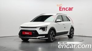 Kia Niro Signature 2025 года из Южной Кореи