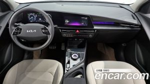 Kia Niro Signature 2025 года из Южной Кореи