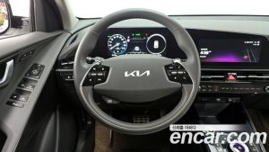 Kia Niro Signature 2025 года из Южной Кореи