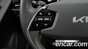 Kia Niro Signature 2025 года из Южной Кореи
