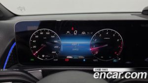Mercedes-Benz GLB-Class GLB250 4MATIC 2024 года из Южной Кореи