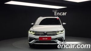 Volkswagen Tiguan 2.0 TSI Prestige 2023 года из Южной Кореи