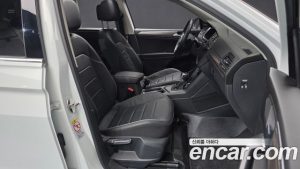 Volkswagen Tiguan 2.0 TSI Prestige 2023 года из Южной Кореи