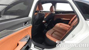 Kia K5 1.6 Turbo 2025 года из Южной Кореи
