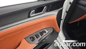 Kia K5 1.6 Turbo 2025 года из Южной Кореи