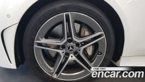 Mercedes-Benz CLS-Class CLS300d 4MATIC 2023 года из Южной Кореи