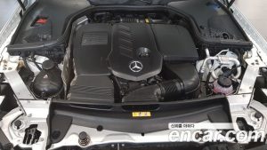 Mercedes-Benz CLS-Class CLS300d 4MATIC 2023 года из Южной Кореи