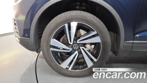 Volkswagen Touareg 3.0 TDI Premium 2023 года из Южной Кореи