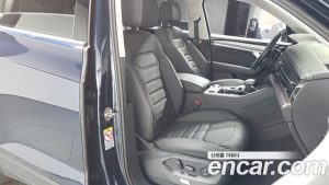 Volkswagen Touareg 3.0 TDI Premium 2023 года из Южной Кореи