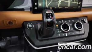 Land Rover Defender 130 P400 X- HSE 2024 года из Южной Кореи