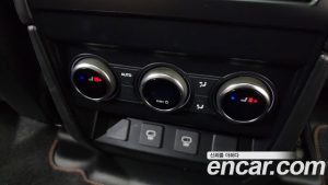 Land Rover Defender 130 P400 X- HSE 2024 года из Южной Кореи