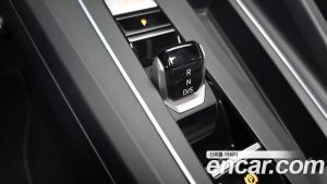 Volkswagen Golf 2.0 GTI 2022 года из Южной Кореи
