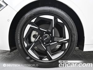 Kia K5 2.0 2024 года из Южной Кореи