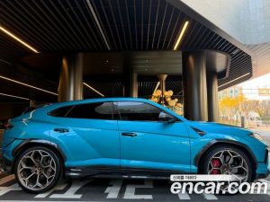 Lamborghini Urus 4.0 V8 Performante 2023 года из Южной Кореи
