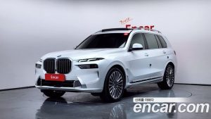 BMW X7 xDrive 40i Design Pure Excellence 7-Seater 2024 года из Южной Кореи