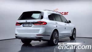 BMW X7 xDrive 40i Design Pure Excellence 7-Seater 2024 года из Южной Кореи