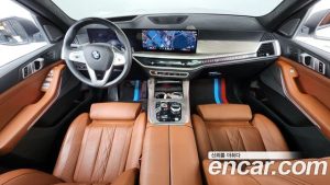 BMW X7 xDrive 40i Design Pure Excellence 7-Seater 2024 года из Южной Кореи