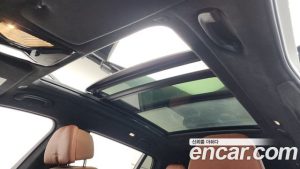 BMW X7 xDrive 40i Design Pure Excellence 7-Seater 2024 года из Южной Кореи