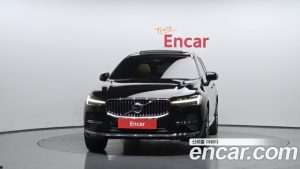 Volvo XC60 B5 Inscription 2022 года из Южной Кореи