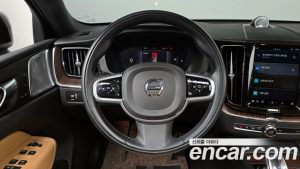 Volvo XC60 B5 Inscription 2022 года из Южной Кореи