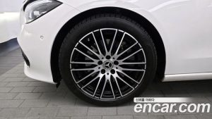 Mercedes-Benz C-Class C300 4MATIC Avantgarde 2024 года из Южной Кореи