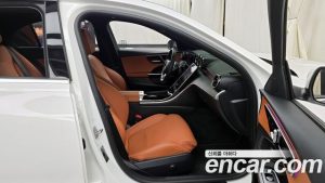 Mercedes-Benz C-Class C300 4MATIC Avantgarde 2024 года из Южной Кореи