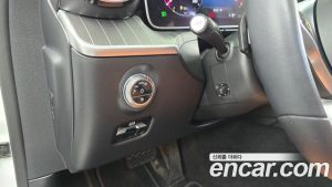 Mercedes-Benz C-Class C300 4MATIC Avantgarde 2024 года из Южной Кореи