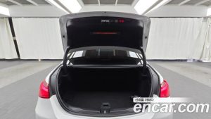 Mercedes-Benz C-Class C300 4MATIC Avantgarde 2024 года из Южной Кореи