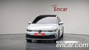 Volkswagen Golf 2.0 GTI 2024 года из Южной Кореи