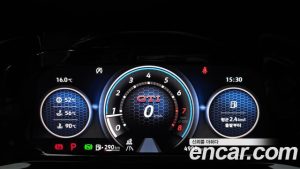 Volkswagen Golf 2.0 GTI 2024 года из Южной Кореи