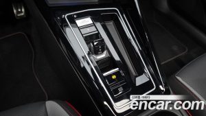 Volkswagen Golf 2.0 GTI 2024 года из Южной Кореи