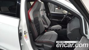 Volkswagen Golf 2.0 GTI 2024 года из Южной Кореи