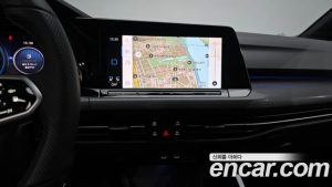 Volkswagen Golf 2.0 GTI 2024 года из Южной Кореи