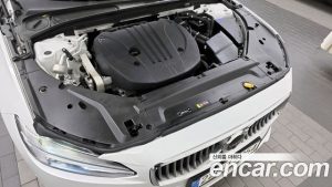 Volvo S90 B5 ULTIMATE Bright 2023 года из Южной Кореи